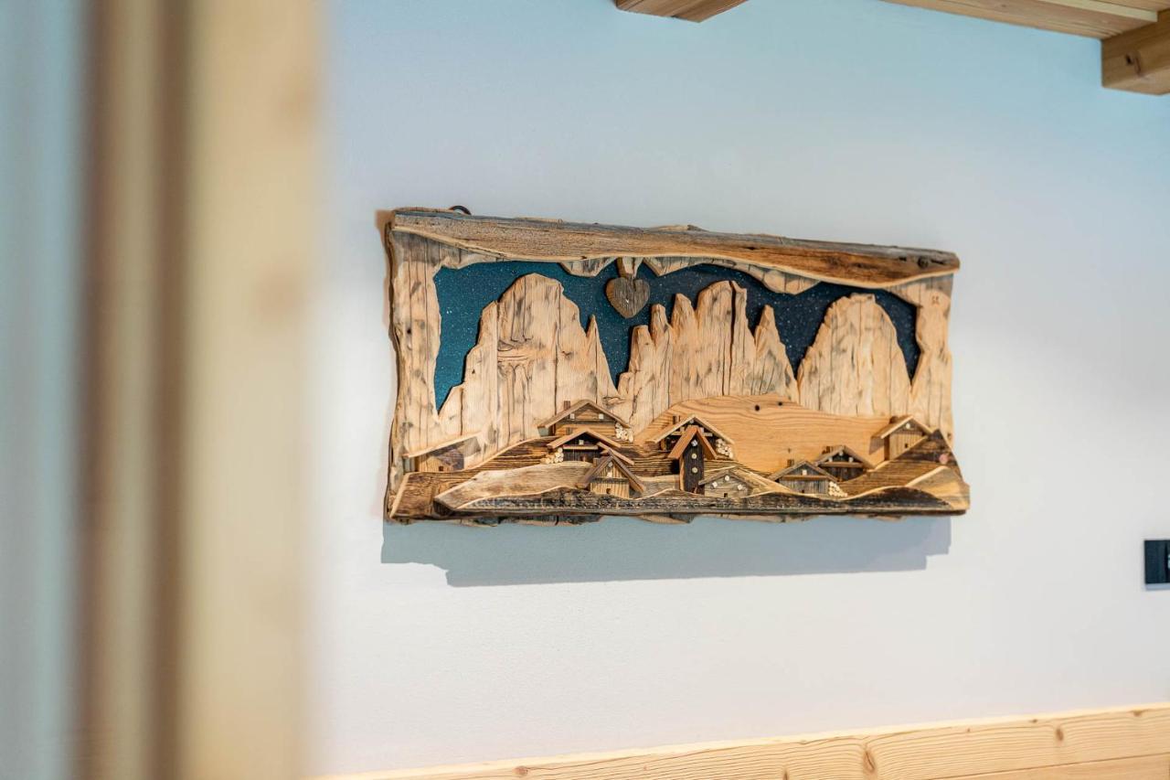 Garni Letizia Bed & Breakfast Campitello di Fassa Exterior photo