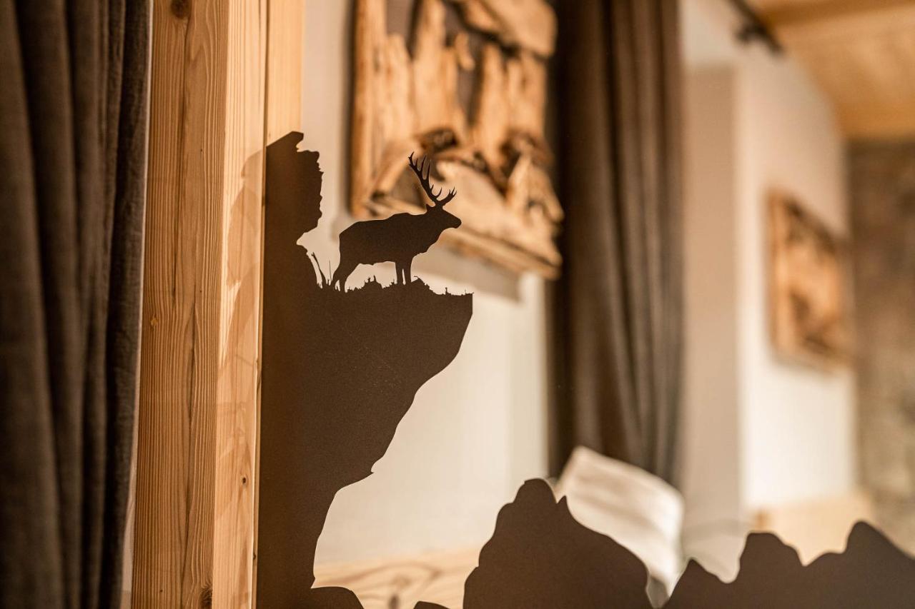 Garni Letizia Bed & Breakfast Campitello di Fassa Exterior photo